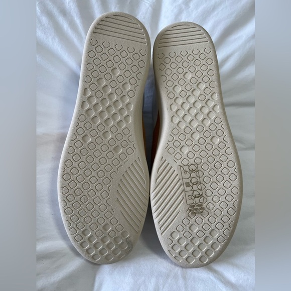 Everlane ReLeather Court Sneaker | White/Mustard Size W/14 M/12 New main image 8
